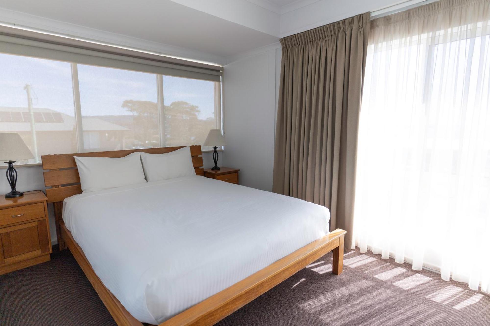 Amooran Oceanside Apartments And Motel Narooma Exteriör bild