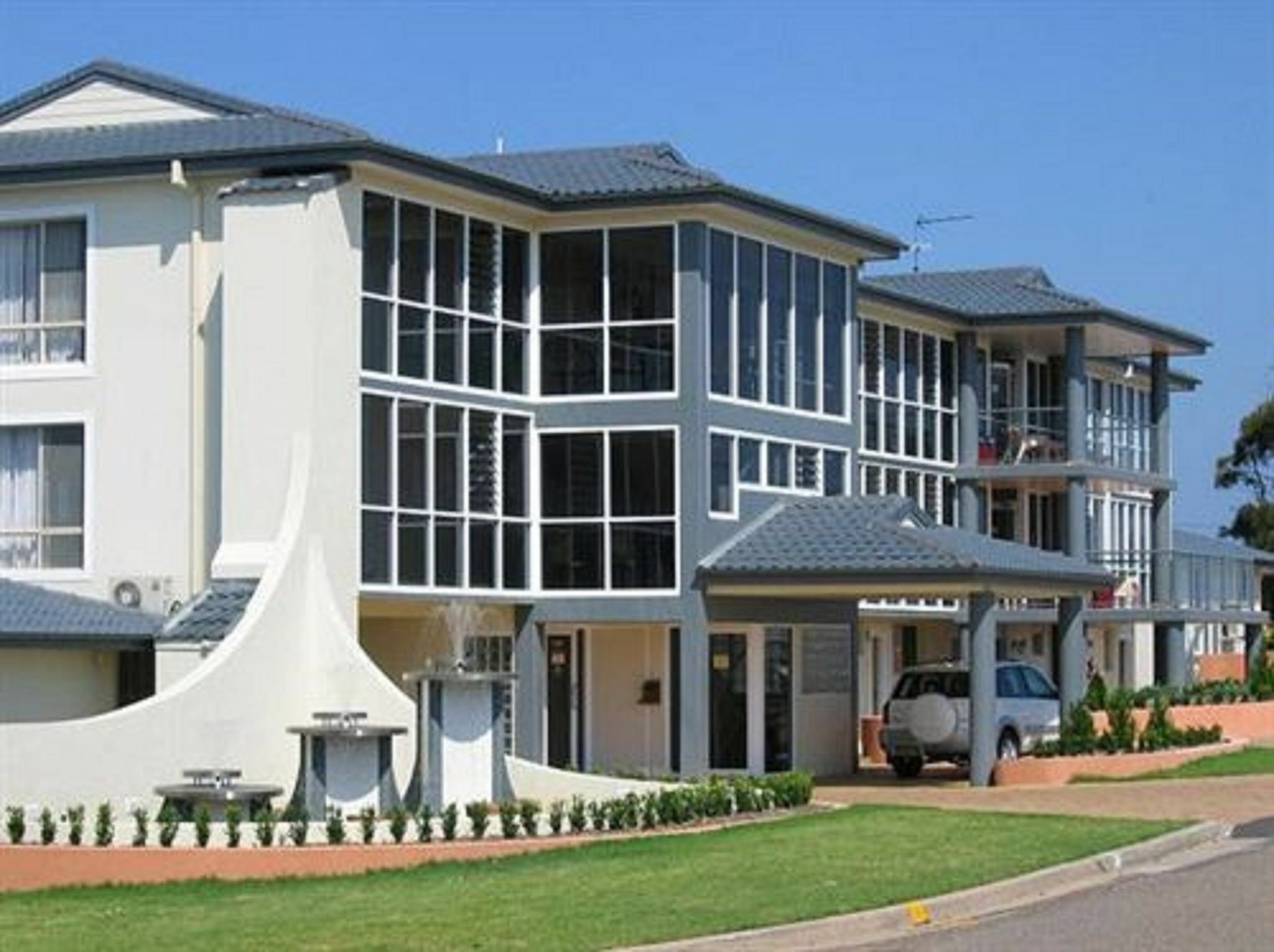 Amooran Oceanside Apartments And Motel Narooma Exteriör bild